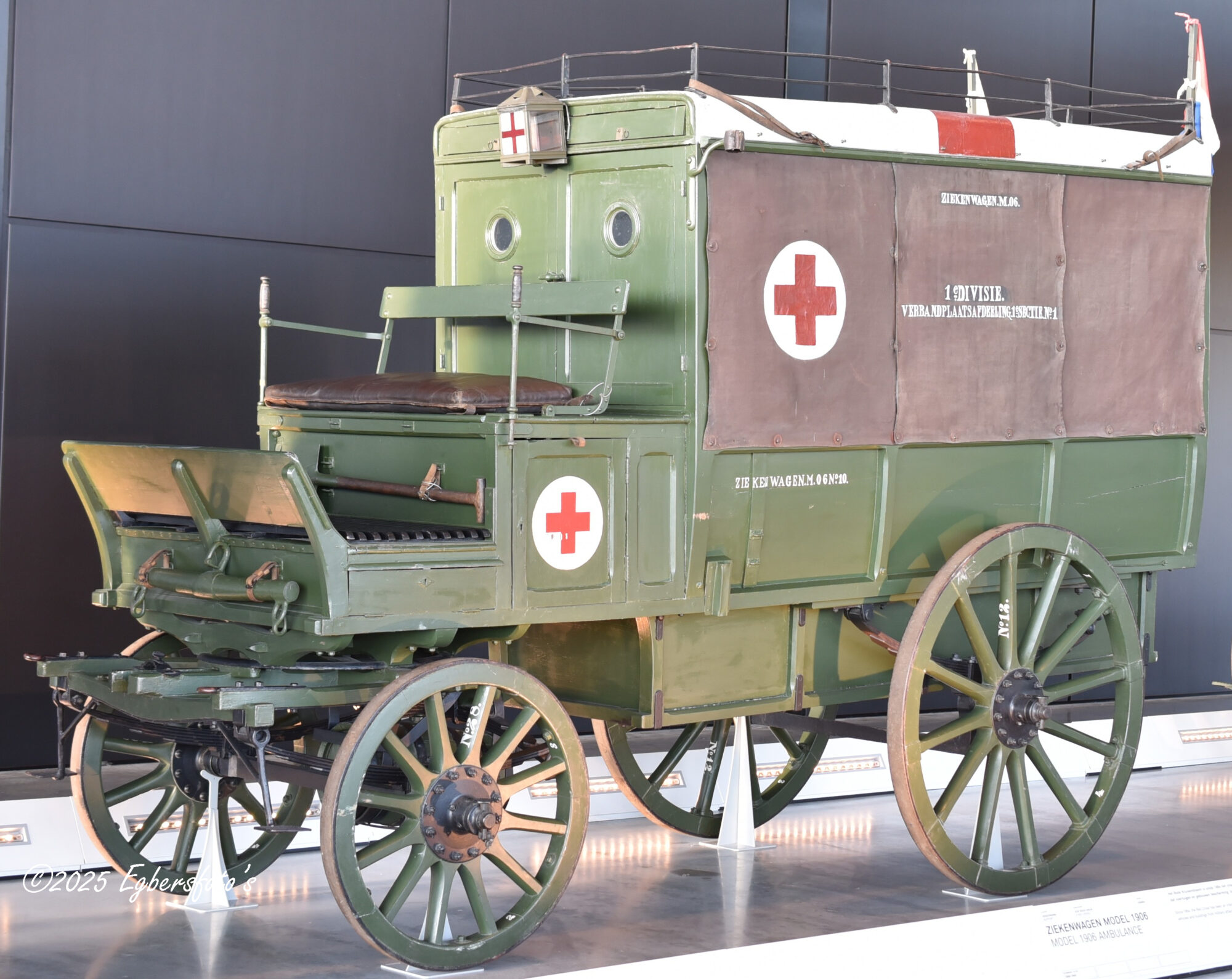 Ziekenwagen
Model 1906
gebruikt van 1906 tot 1940